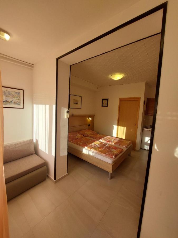 Apartmani Gamboc + Experience And Discounts 우마그 외부 사진